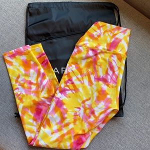 Carbon38 Printed HiRise 7/8 leggings - Small